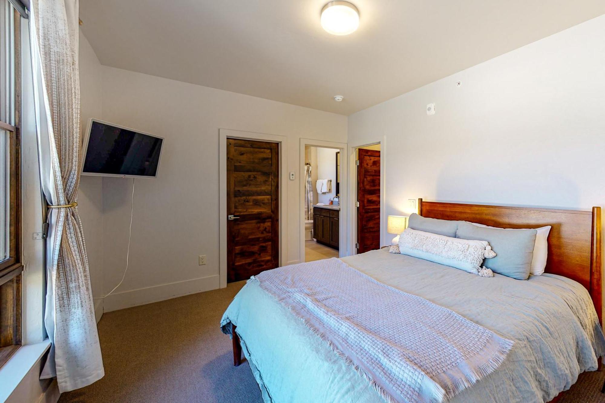 Blue River Flats Condos Silverthorne Room photo