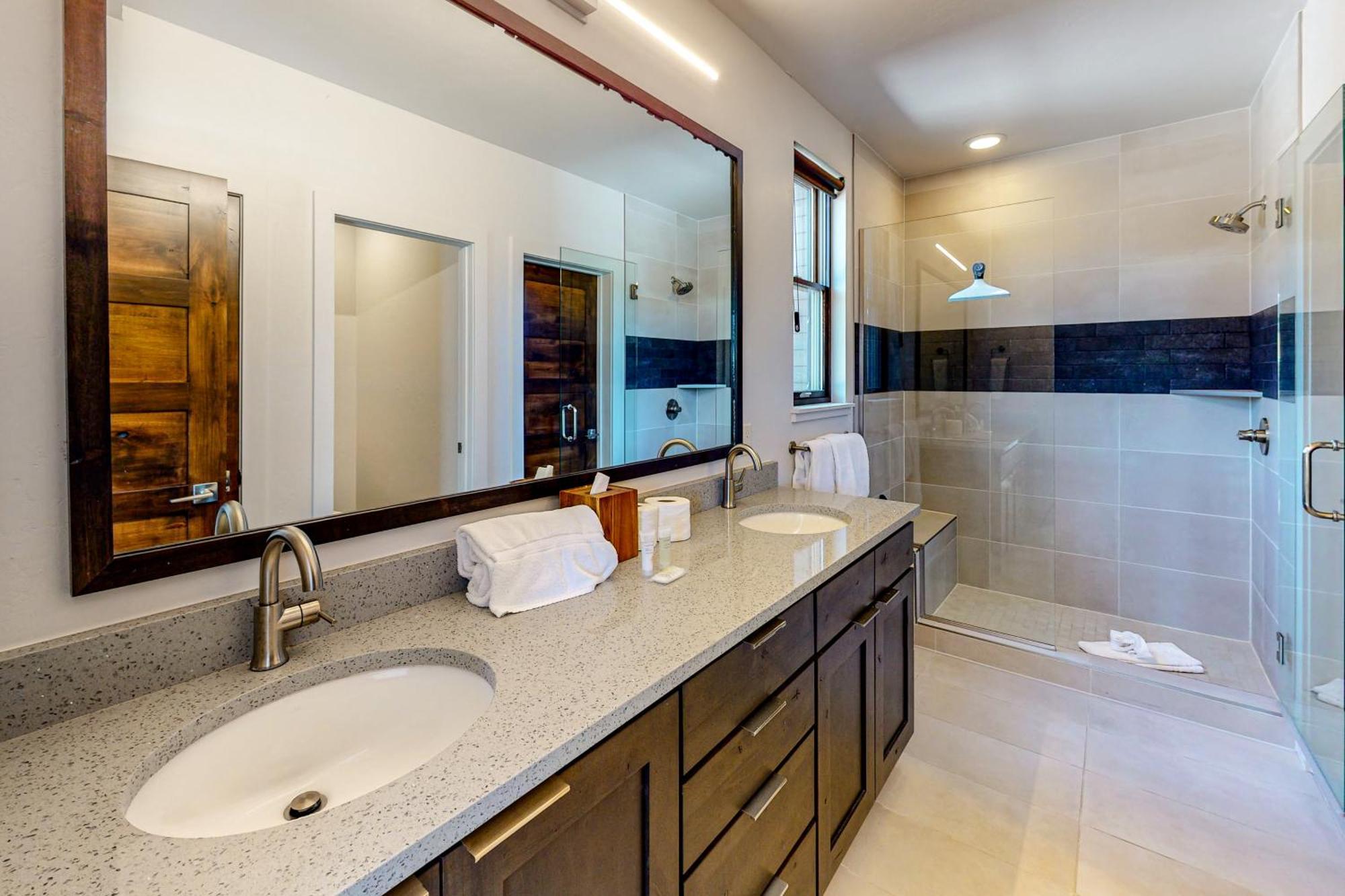 Blue River Flats Condos Silverthorne Room photo