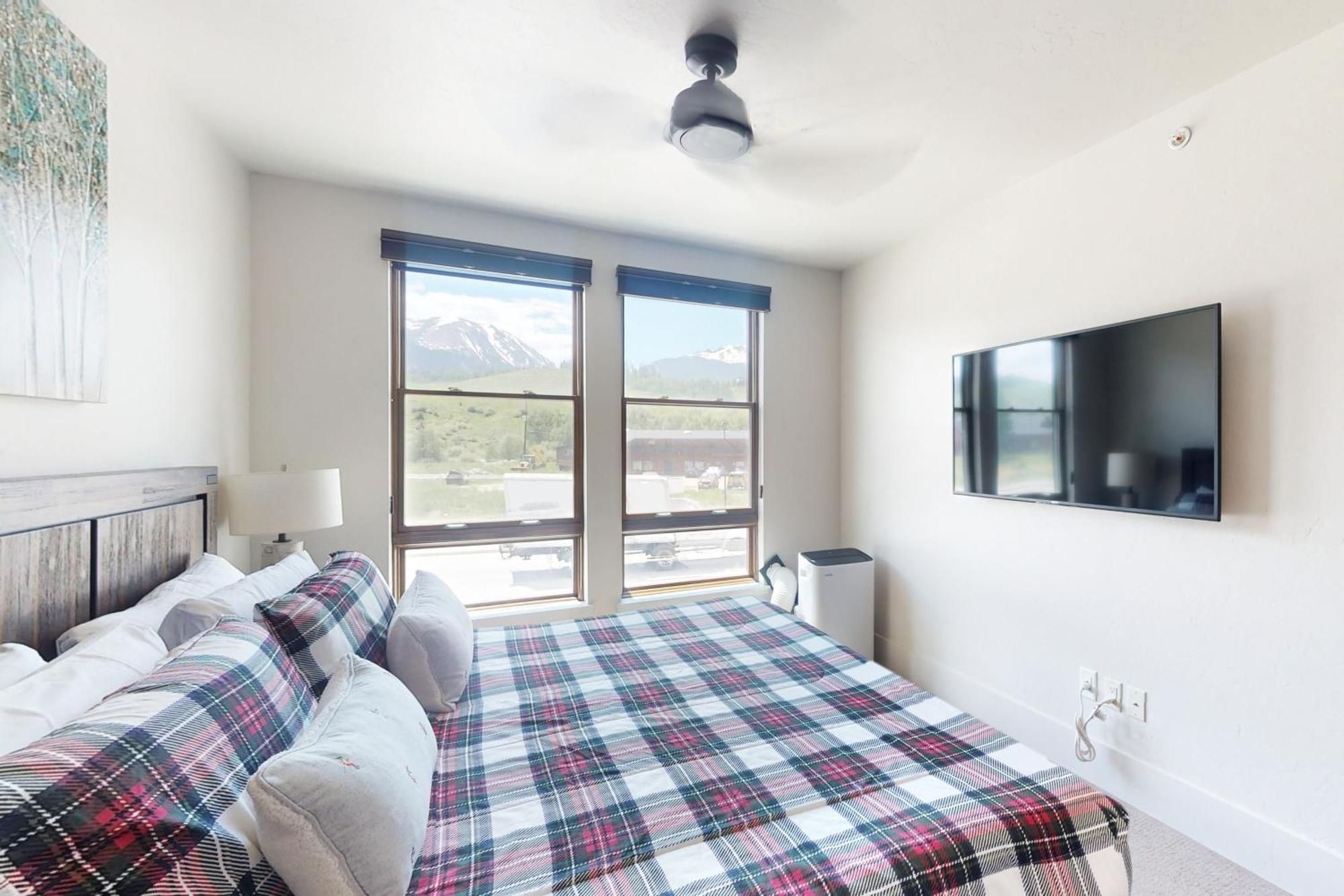 Blue River Flats Condos Silverthorne Room photo